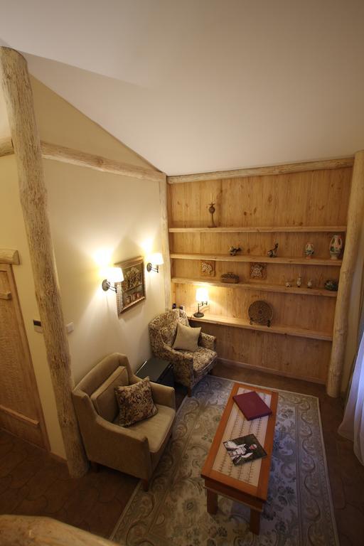 Park-Hotel Butenko Stable Protsev Exteriör bild